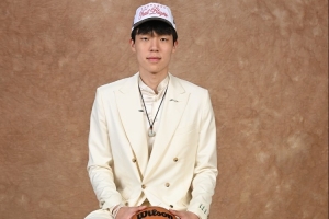 开拓者官推：即刻的影响力 杨瀚森首个回合便迅速展现实力